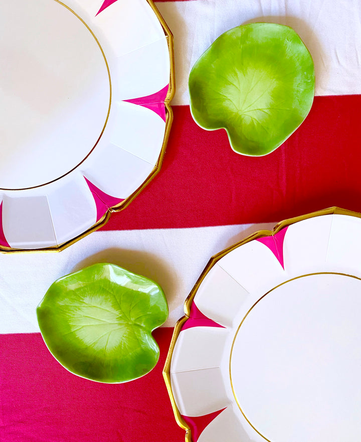 Fuchsia Daisy Dinner Plates