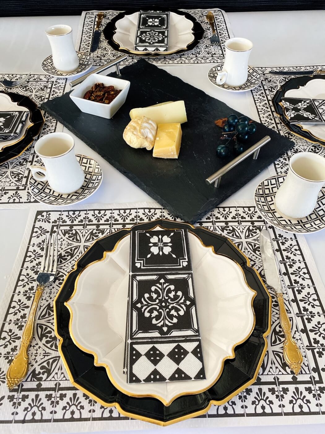 Sevilla Black Placemats Pack of 24